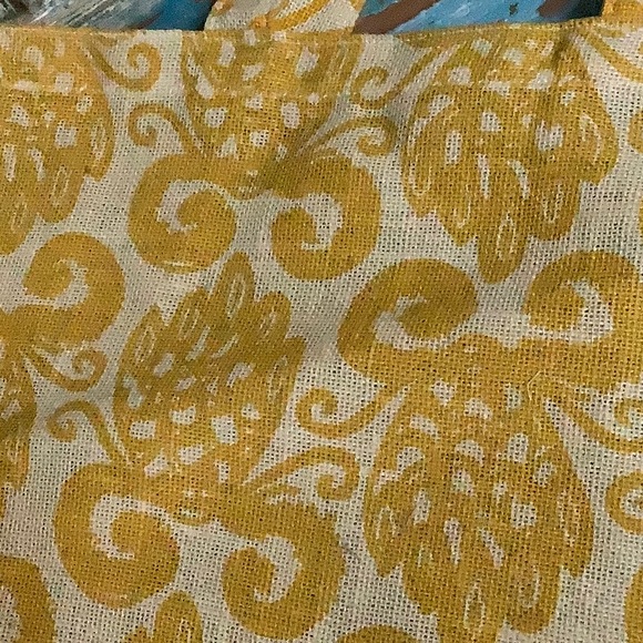 😍Natural Printed Mustard Yellow Jute Tote😍 - Picture 2 of 6